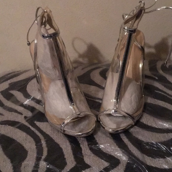 Heels - Picture 4 of 5